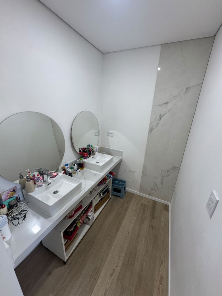 Vendo Casa z/ Acceso Norte (YPF)