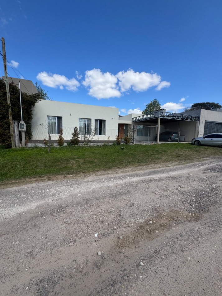 Vendo Casa z/ Acceso Norte (YPF)