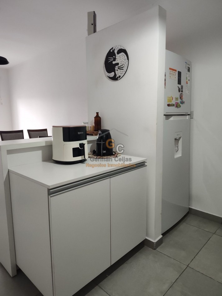 VENDO DEPARTAMENO UN DORMITORIO CENTRICO