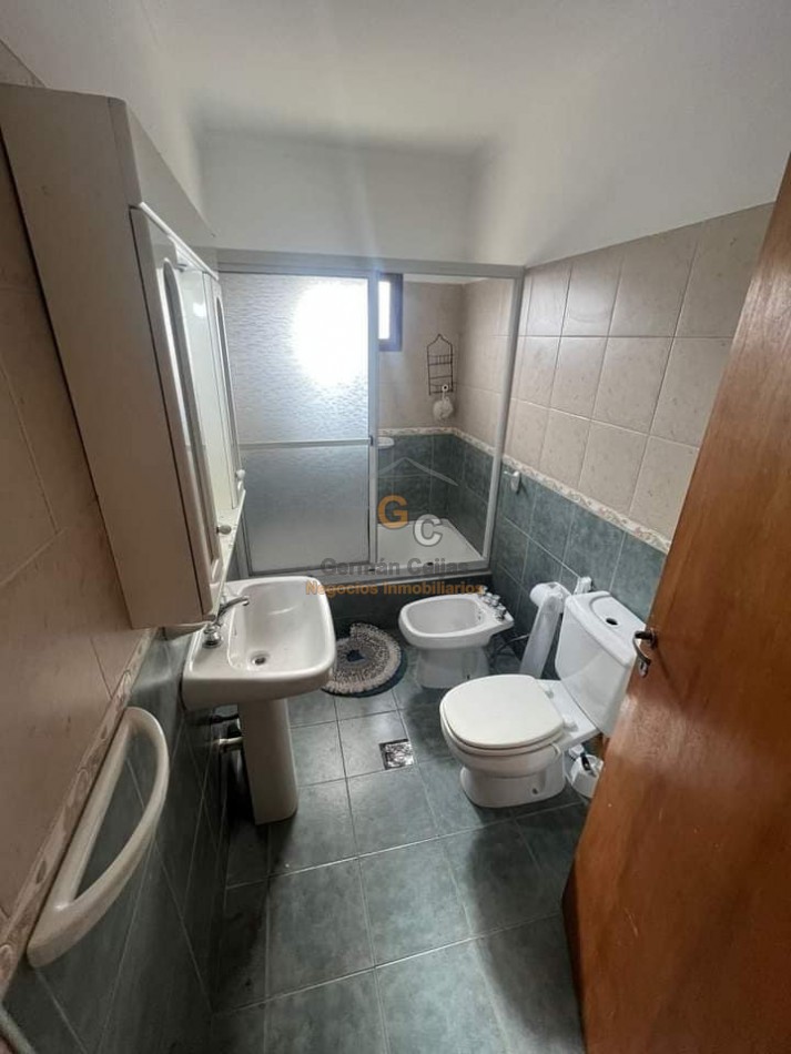 Vendo casa zona Santa Lucia/ Paracao. ALQUILADA