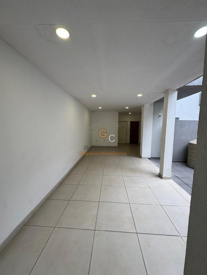 VENDO DEPARTAMENO UN DORMITORIO CENTRICO